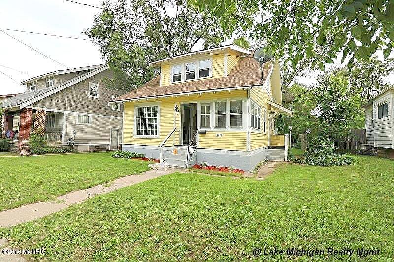 1st image of 1050 Oakdale St SE