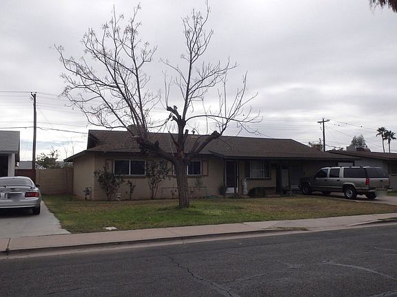 3rd image of 1111 W Heather Dr