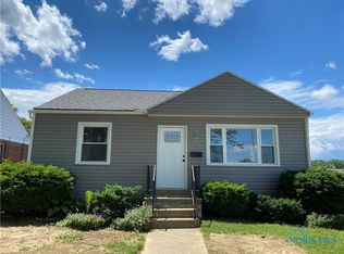 5145 Hallgate Ave, Toledo, OH 43612