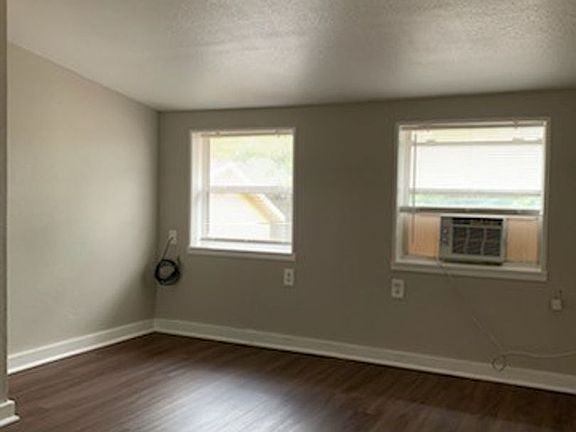 5th image of 653 W Osceola St APT C