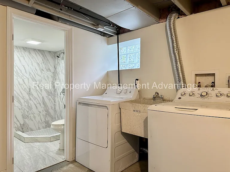310 W Hazelhurst St — Photo 26
