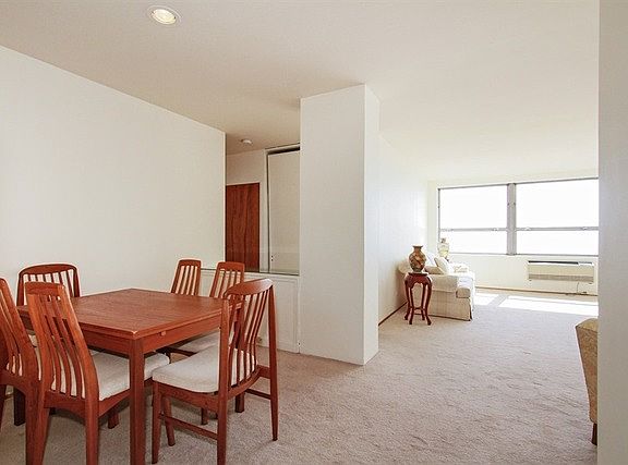 4th image of 5530 S Shore Dr APT 8A