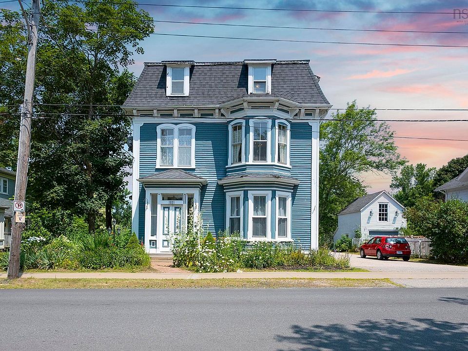 1st image of 446 Saint George St