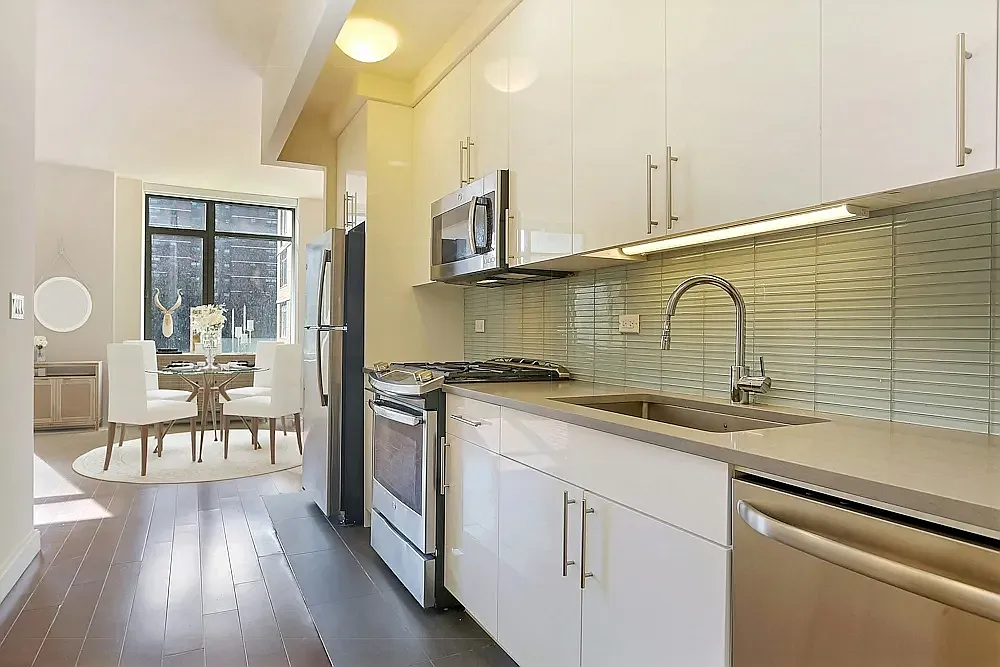 81 Fleet Place — Photo 1