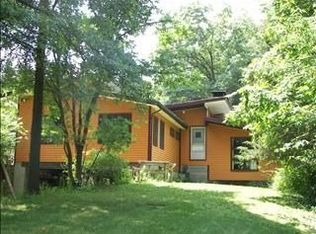 2 White Well Dr, Rhinebeck, NY 12572