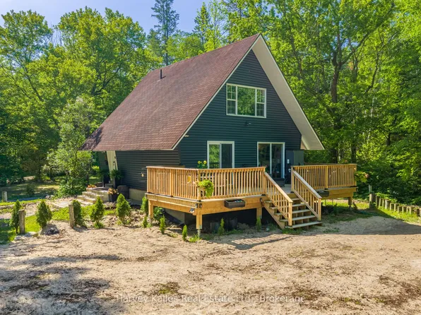 66 Robert Rd E, Huntsville, ON P1H 2J4