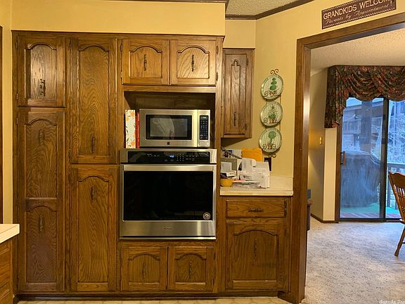 4th image of 2315 Lakeshore Dr