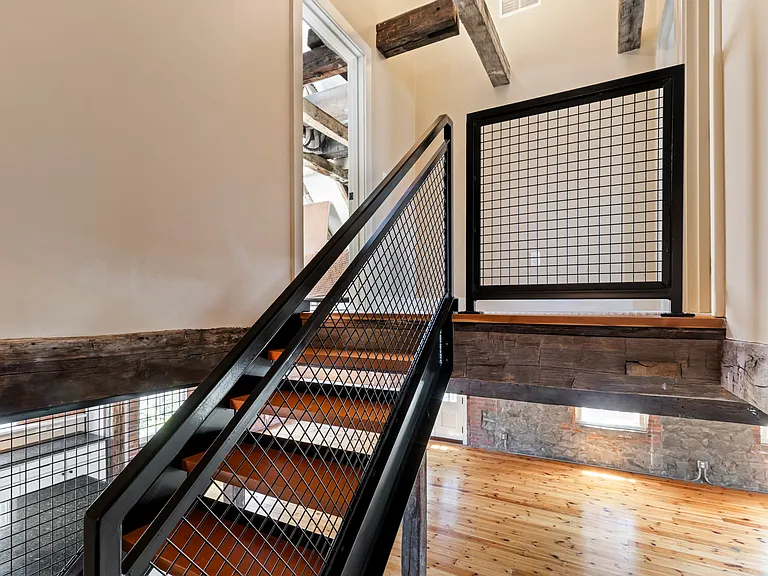 371 S Main St — Photo 16