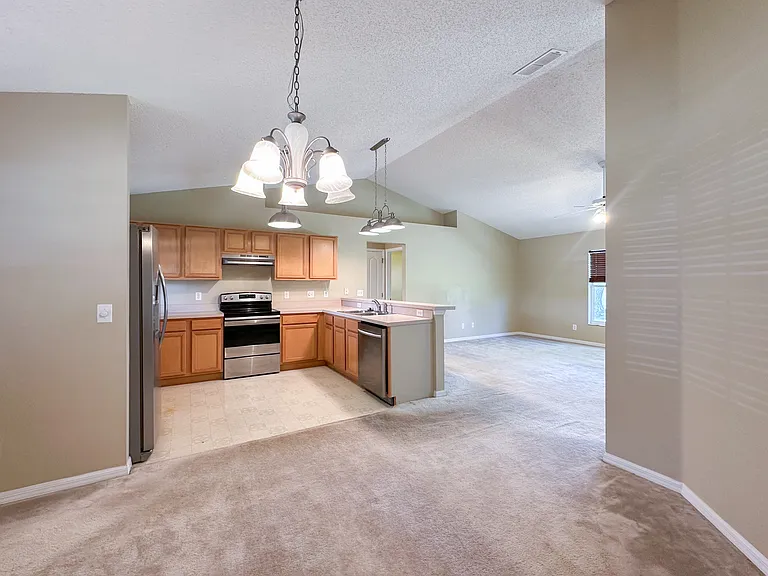 224 Faulkner St — Photo 7