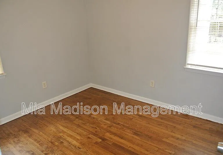 310 Forrest Ave — Photo 8