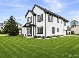 949 Edwin St, North Brunswick, NJ 08902