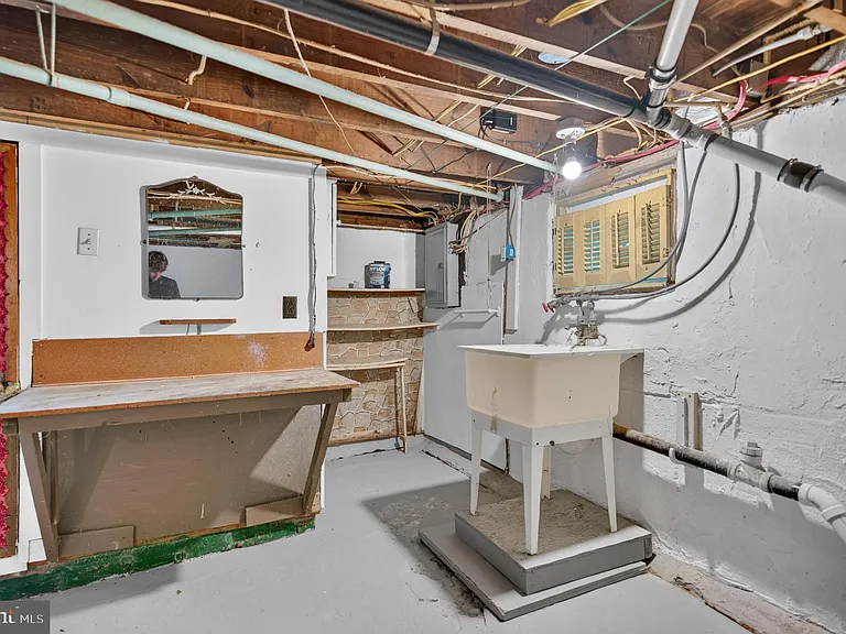 319 Laurel Ave — Photo 24
