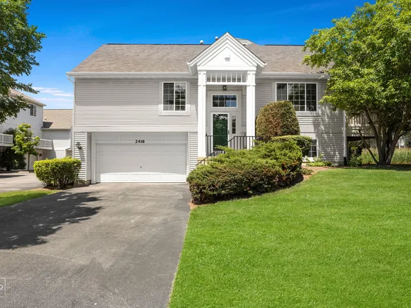 2416 Oakfield Dr #2416, Aurora, IL 60503