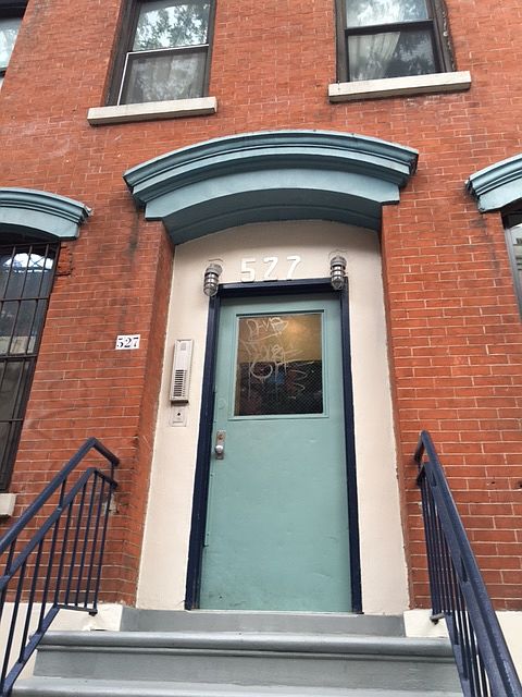 1st image of 527 E 6th St APT 1E