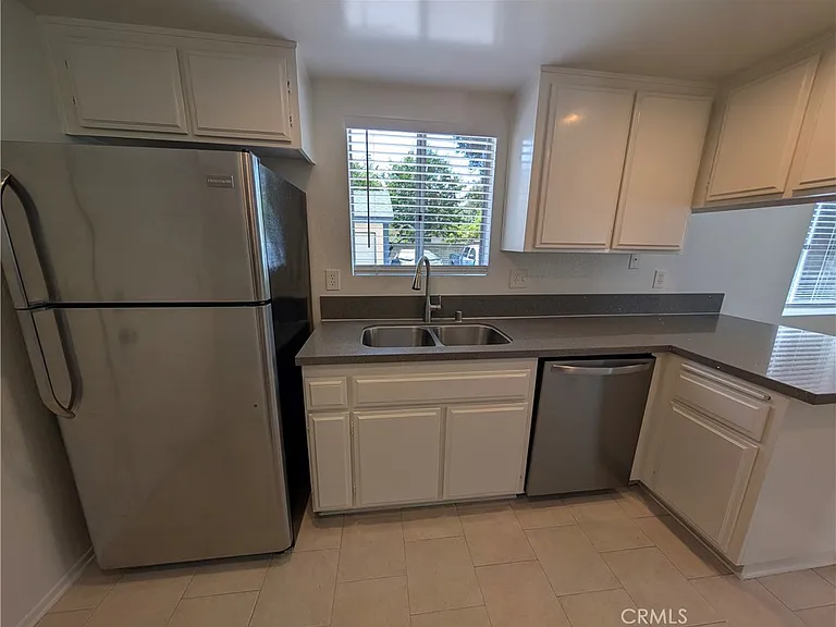 529 E Colorado Blvd #D — Photo 20