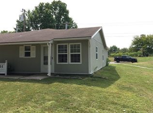 2601 NW Chipman Rd #B, Lees Summit, MO 64081