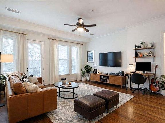 3rd image of 360 Chambers St Unit 208