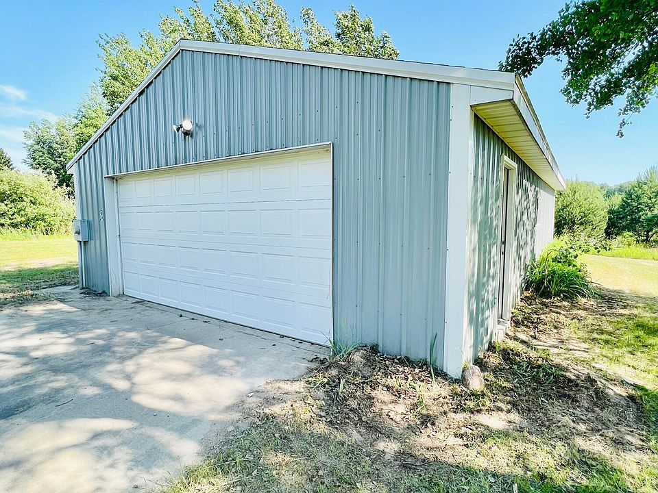 1701 W North County Line Rd, Six Lakes, MI 48886 Zillow