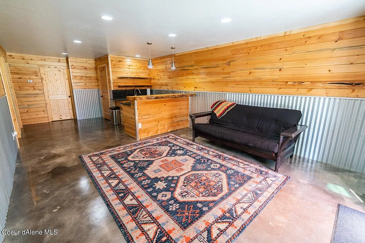 231 Sitting Bull Rd — Photo 2