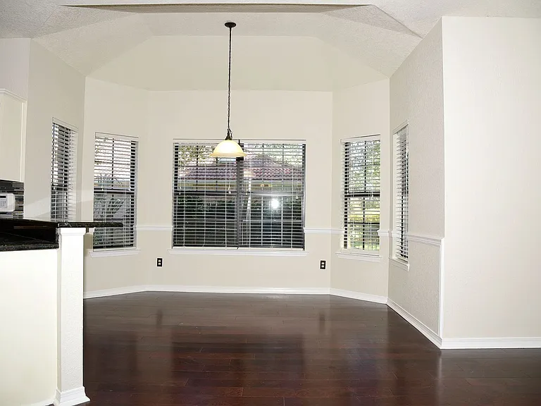 116 Baywind Dr — Photo 10