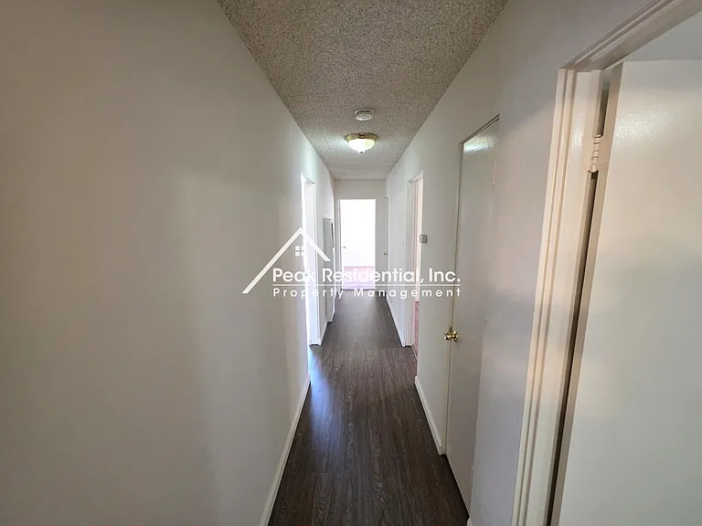 5934 69th St — Photo 10