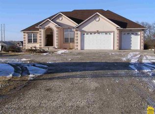 19035 White Oak Ln, Green Ridge, MO 65332