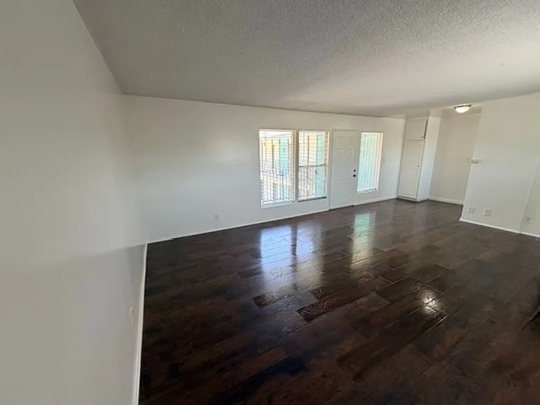 6351 Linden Ave — Photo 10