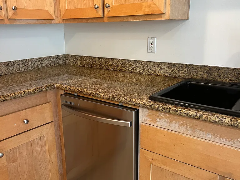 6526 Ocean Crest Dr — Photo 7