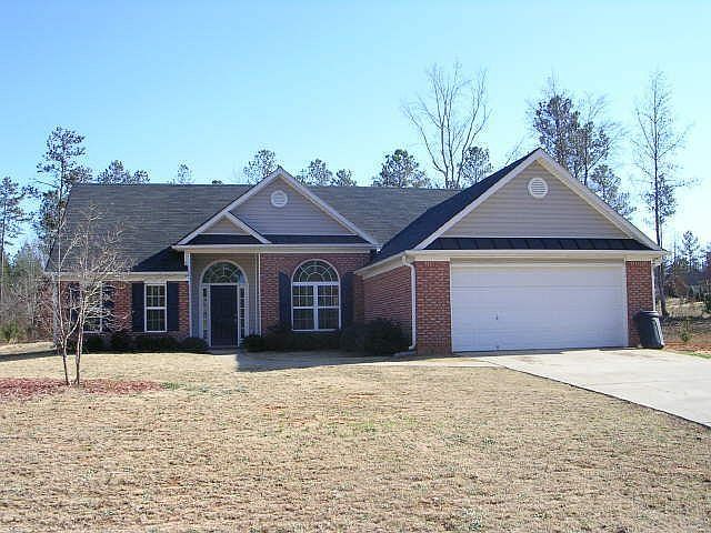 1st image of 165 Woodlands Dr