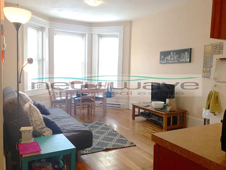 881 Huntington Ave #5 — Photo 6