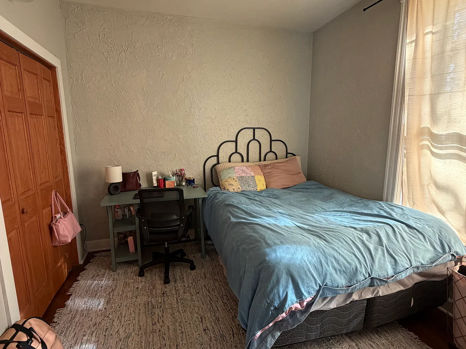 2 bed, 450 sqft, $875 — Photo 4