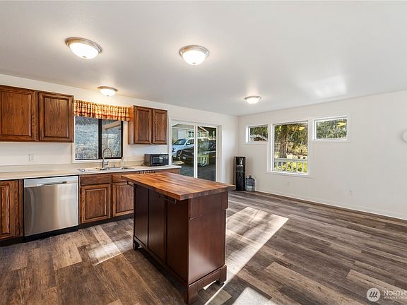 3rd image of 31326 SE 360th Place