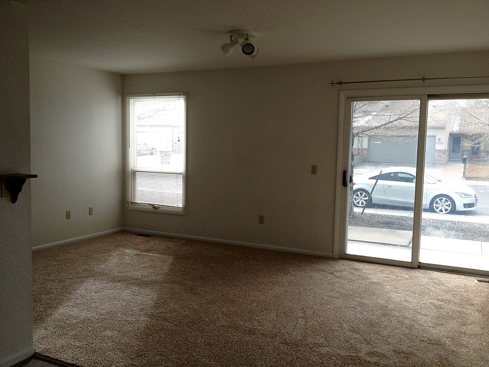 2nd image of 1705 Sanders Dr APT B