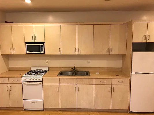 Rented by Level Group | media 10