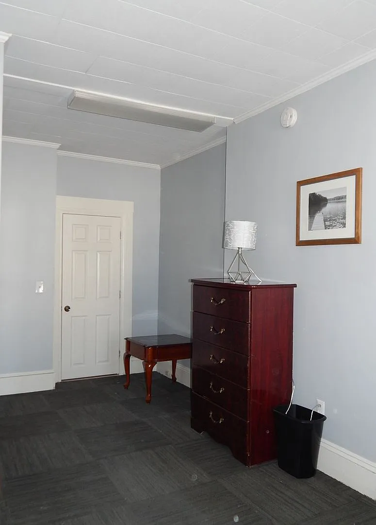 317 State St (6 Units) — Photo 3