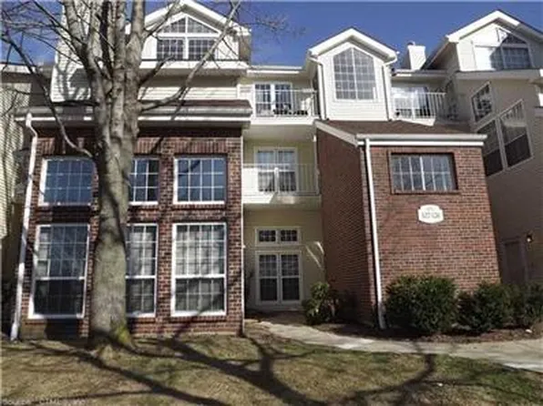 113 Carriage Crossing Ln, Middletown, CT 06457