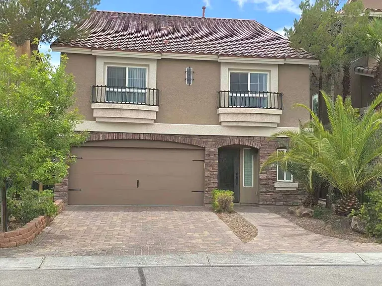 6825 Philharmonic Ave — Photo 2