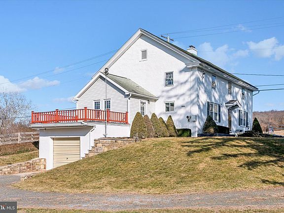 4th image of 2204 Harmonyville Rd