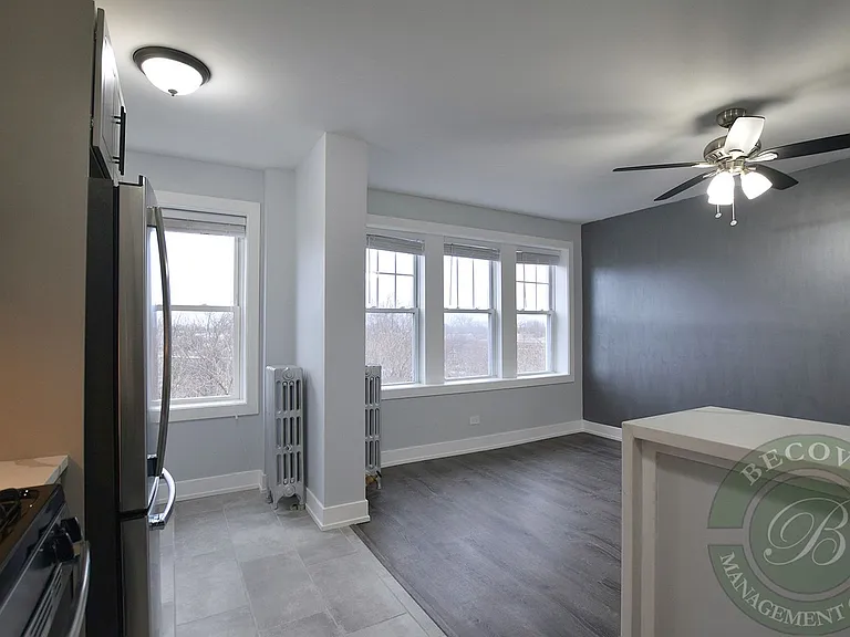 The 1521 Sherwin — Photo 70