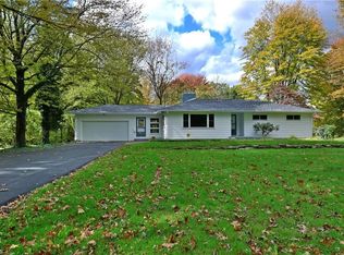 220 Warner Rd, Hubbard, OH 44425
