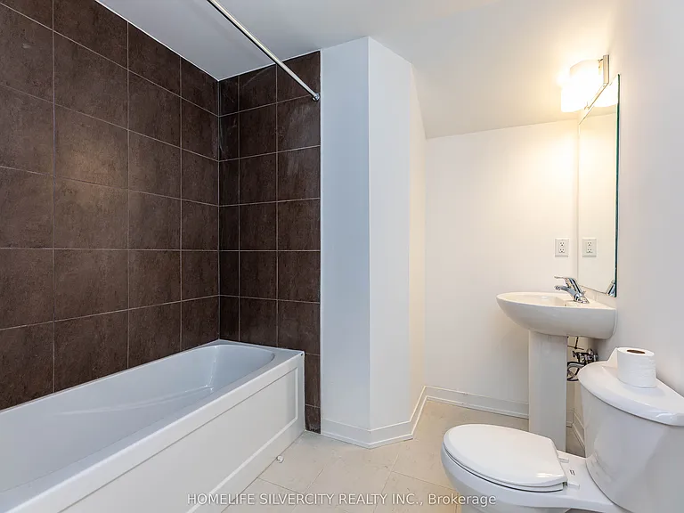 188 Angus Dr #17 — Photo 16