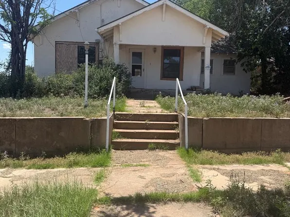 607 W 3rd St, Sweetwater, TX 79556