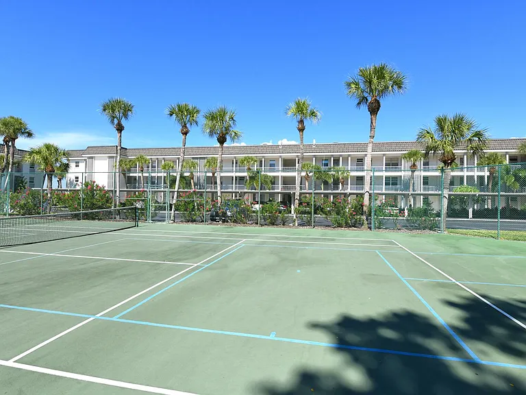 4320 Falmouth Dr #105 — Photo 56