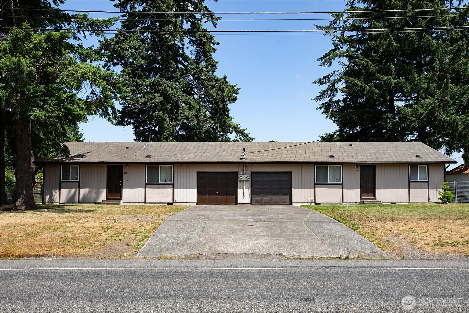 703 705 138th Street S photo 1