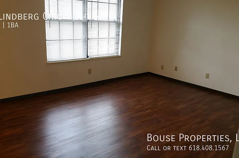 7 Lindbergh Cir #5 — Photo 4