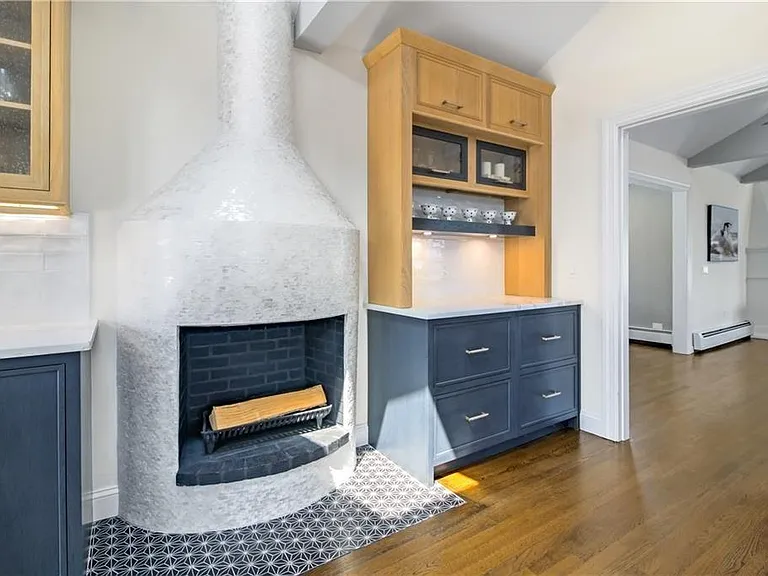 1 Harbor View Dr — Photo 17