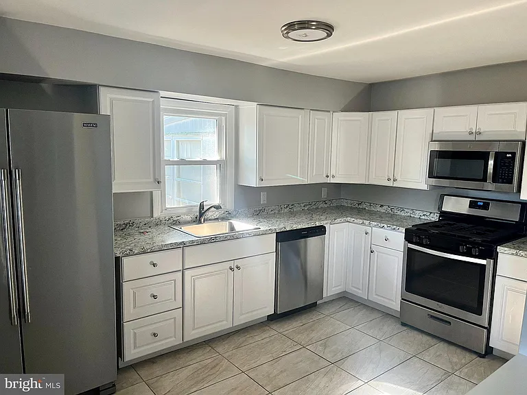 62 Washington Ave — Photo 4