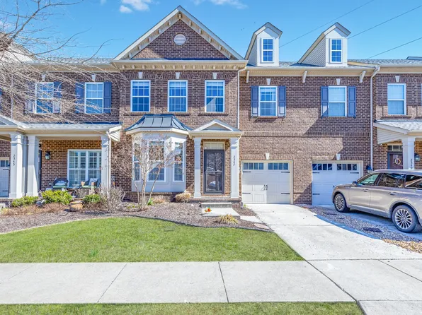 2347 Traemoor Village Pl, Nashville, TN 37209