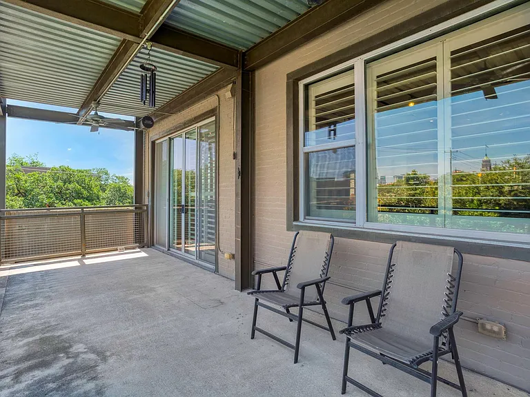 831 S Flores St #2201 — Photo 10