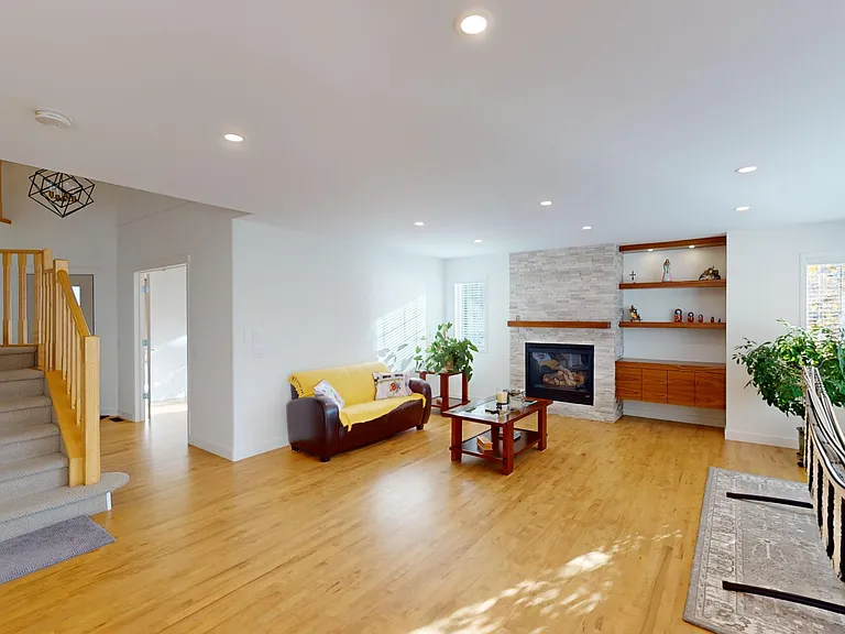 23 Chapala Close SE — Photo 6